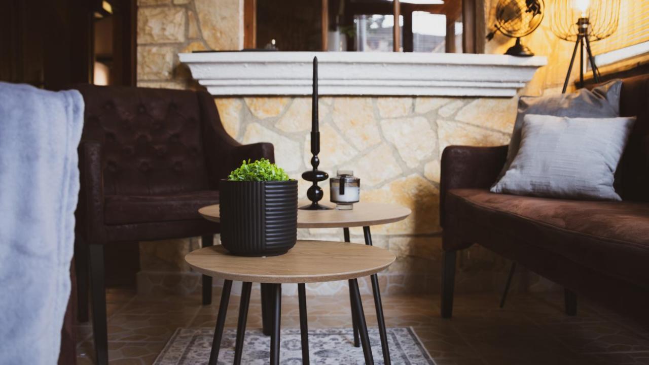 Scardona Rustica, Bed & Breakfast With Jacuzzi, Bbq And Free Parking In Skradin, Krka Apartment Ngoại thất bức ảnh