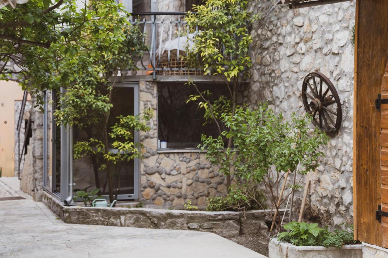 Scardona Rustica, Bed & Breakfast With Jacuzzi, Bbq And Free Parking In Skradin, Krka Apartment Ngoại thất bức ảnh
